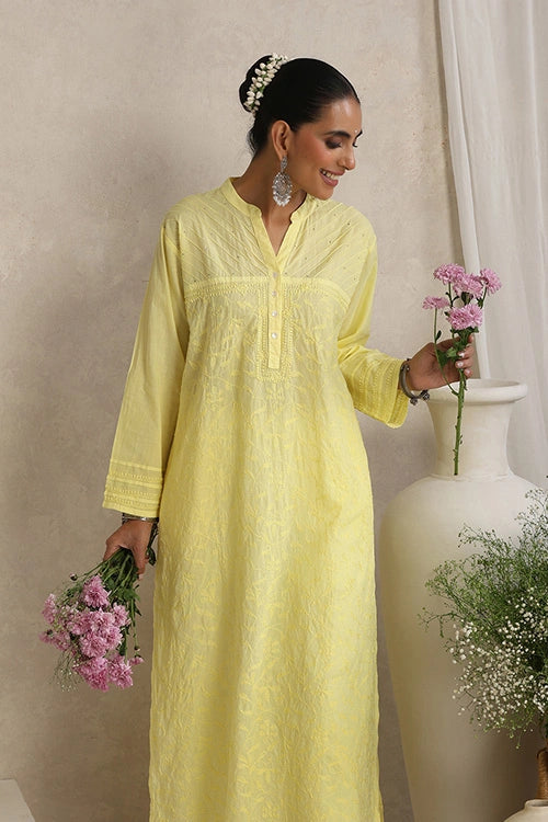 Shwet Women Yellow Chikankari Kurta