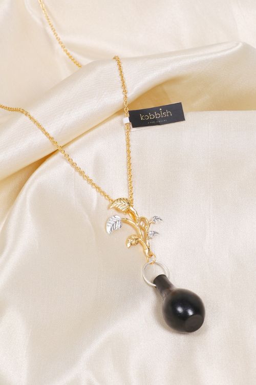 Kabbish'S Guldasta Dangler Pendent, Black Pottery