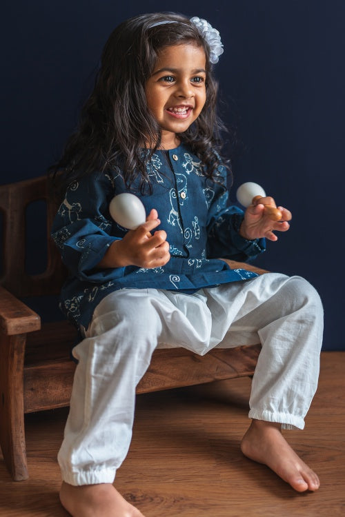 Whitewater Kids Unisex Organic Zoo Print Indigo Kurta Top With White Pants