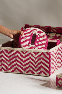 Sirohi Haandwoven Trousseau Gifting | Set Of 5 | Pink & White
