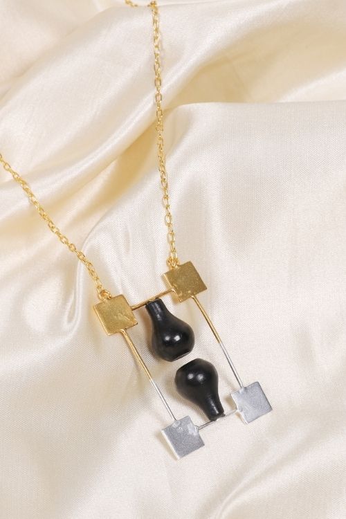 'Kabbish 'Double Surahi Retangular Set Of Black Pottery