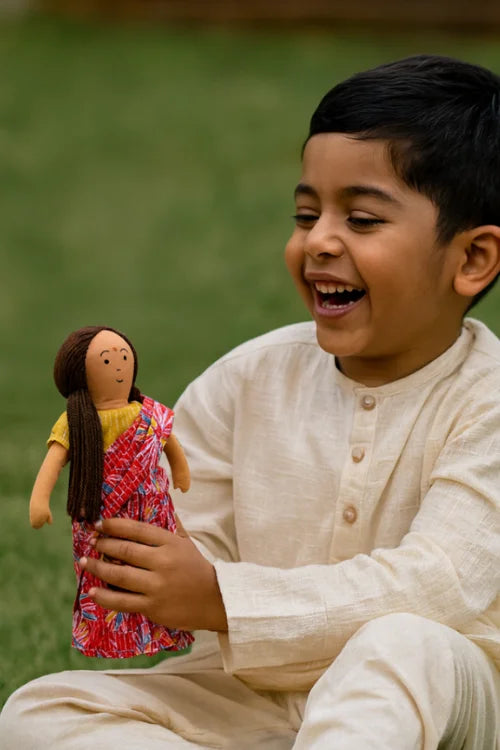 The Good Doll Nilah'S Amma 12 Inch Girl Doll Pink Saree