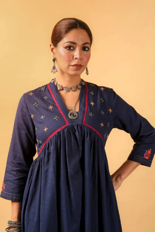 Rangsutra Kaanch Blue V-Neck Cotton Kurta With Pacca Hand Embroidery