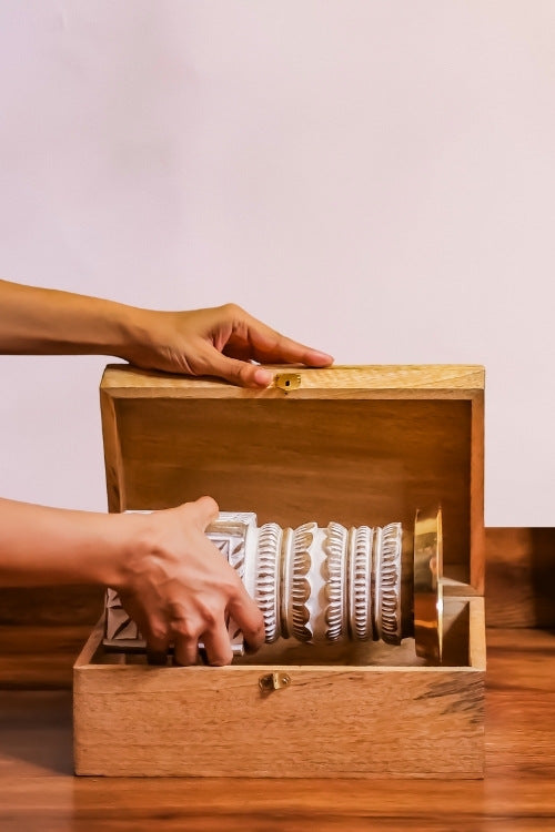 Sirohi Elysian Glow Candlestand