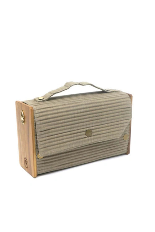 Lukka Chuppi Silica Dream Box Clutch