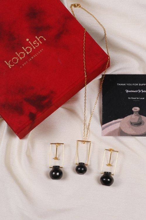 'Kabbish 'Gagri-Mathni Set' Black Pottery, Terracotta
