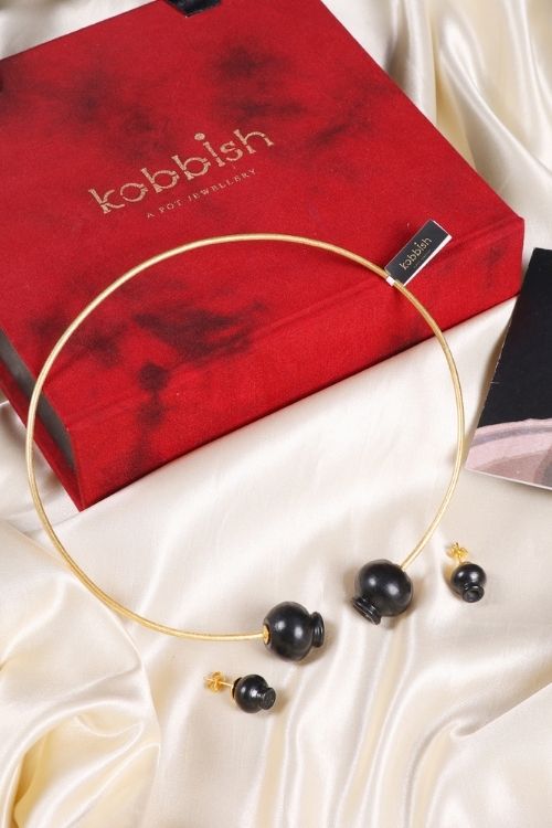 'Kabbish 'Kalash Black And Gold Gift Box' Black Pottery