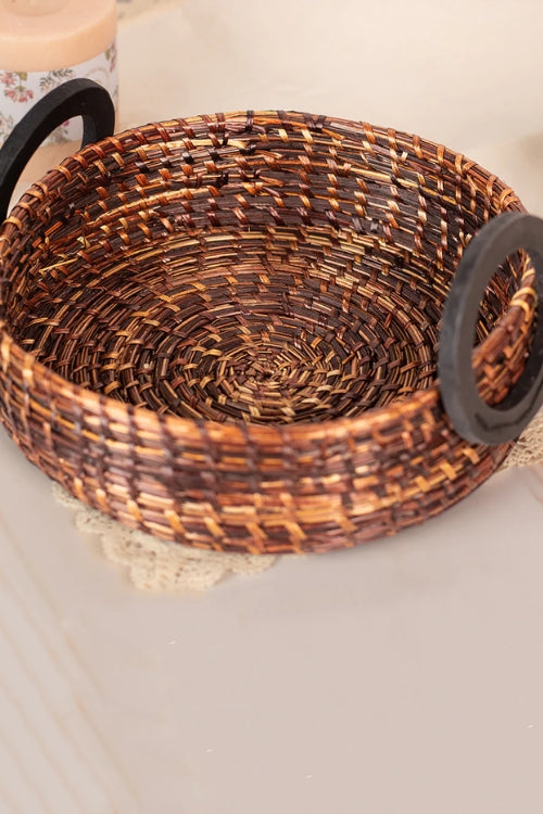 Kadam Haat Handmade Sikki Grass Multipurpose Round Tray