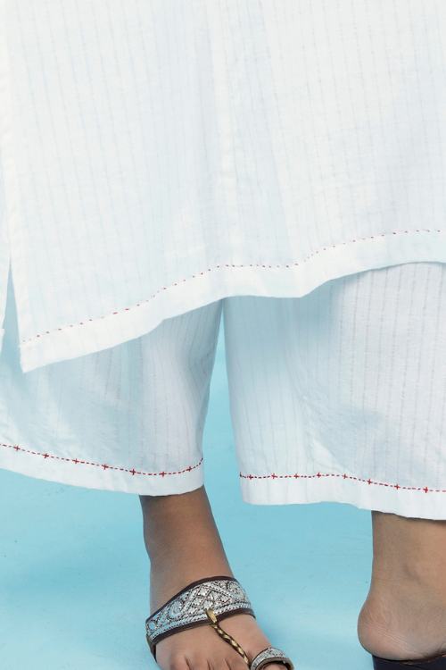 Bebaak Aarohi Handwoven Kurta Set