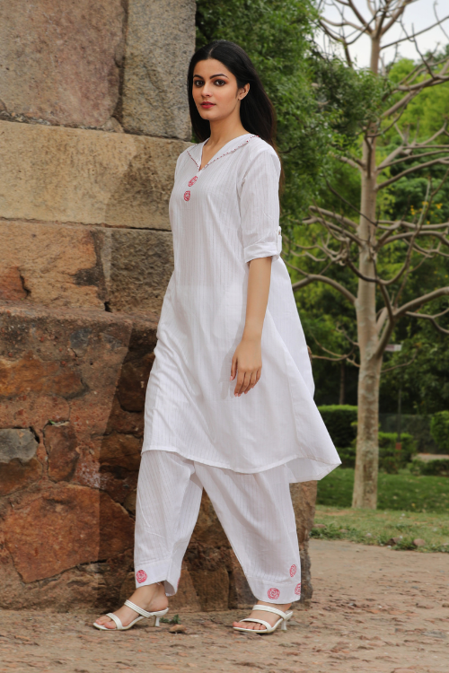Bebaak Surriaya Handpainted & Handwoven Salwar Suit