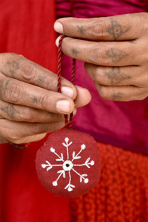 Okhai 'Winter Wonderland' Hand Embroidered Christmas Ornament