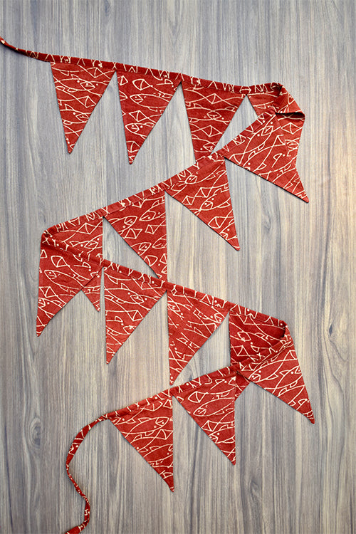 Okhai 'Christmas Carols' Hand Block Printed Cotton Bunting