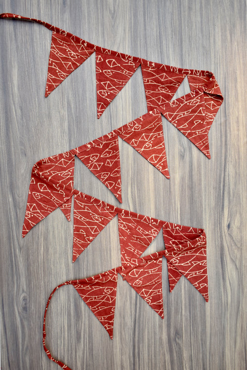 Okhai 'Christmas Carols' Hand Block Printed Cotton Bunting