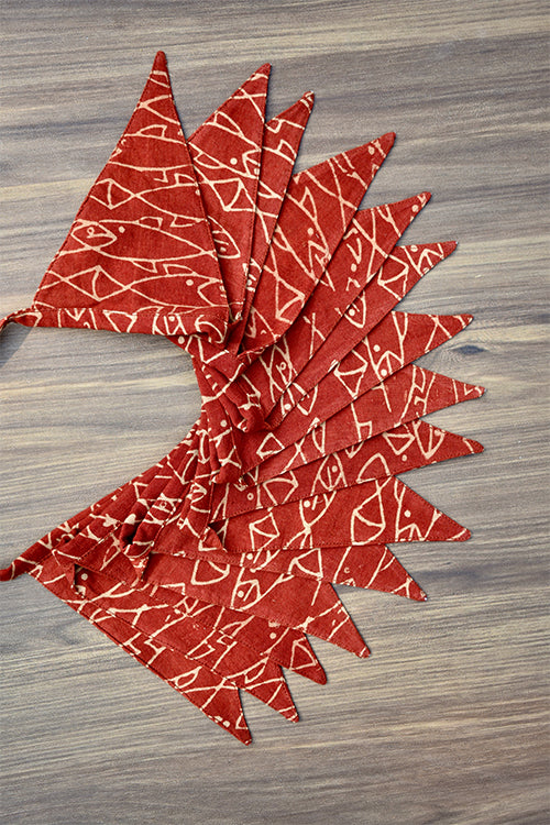 Okhai 'Christmas Carols' Hand Block Printed Cotton Bunting