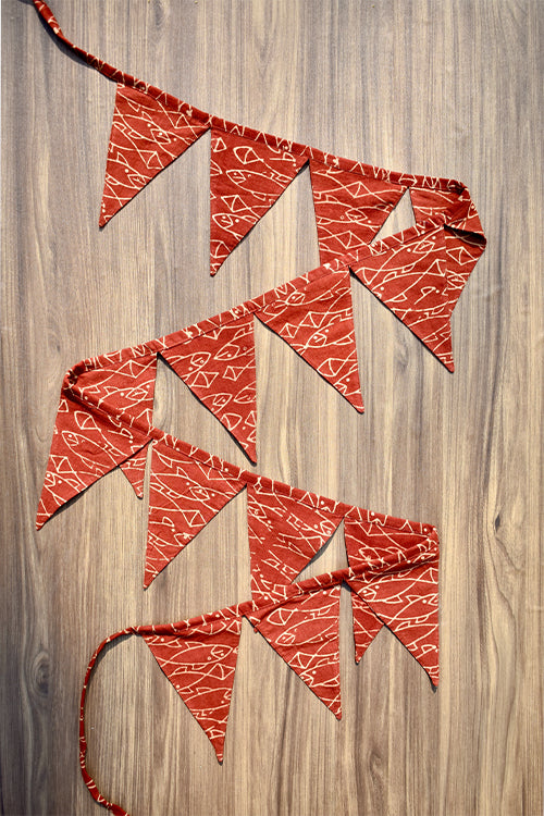 Okhai 'Christmas Carols' Hand Block Printed Cotton Bunting