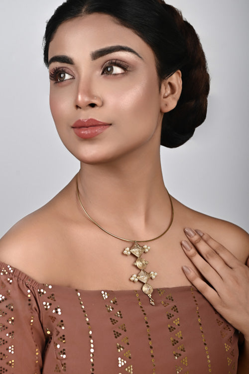 Miharu Saachi Hasuli Dokra Necklace