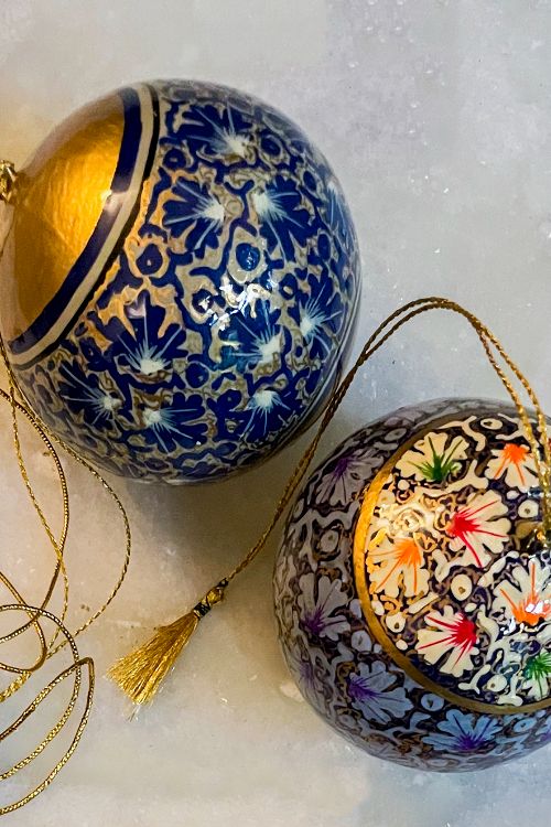 TICH Kashmiri Art Xmas Decorations - Set Of 7 (3 Butterflies, 2 Baubles, 2 Bells)