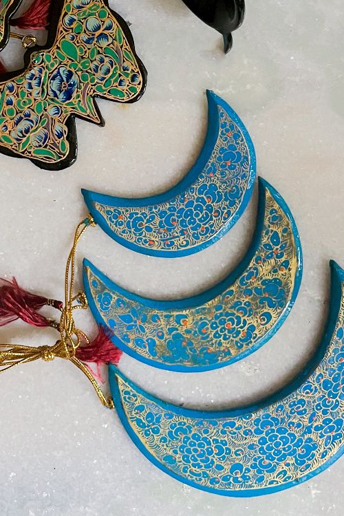 TICH Kashmiri Art Xmas Decorations - Set Of 8 (3 Moons, 3 Butterflies, 2 Bells)