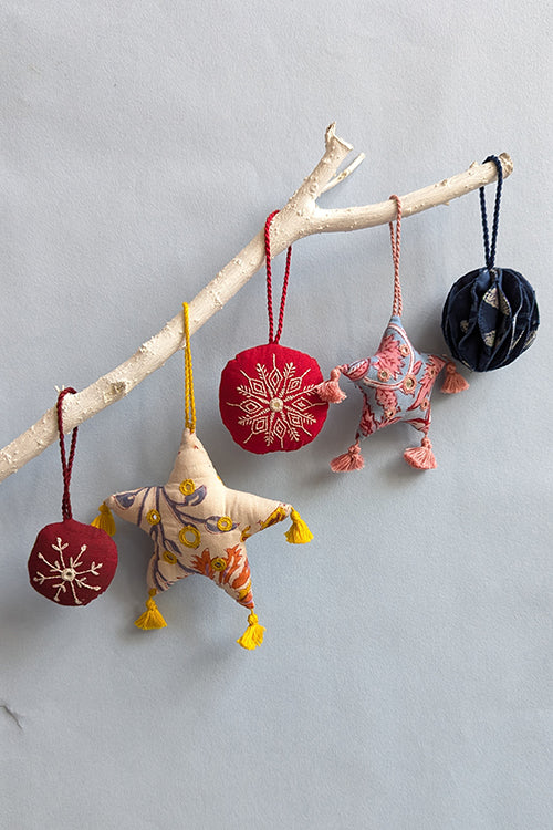 Okhai “Tinsel” Set of 5 Hand-Embroidered and Mirror work Christmas Ornaments