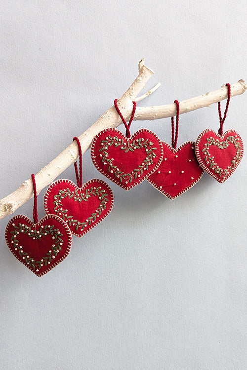 Okhai “Trinkets” Set of 5 Hand-Embroidered Heart-Shaped Christmas Ornaments