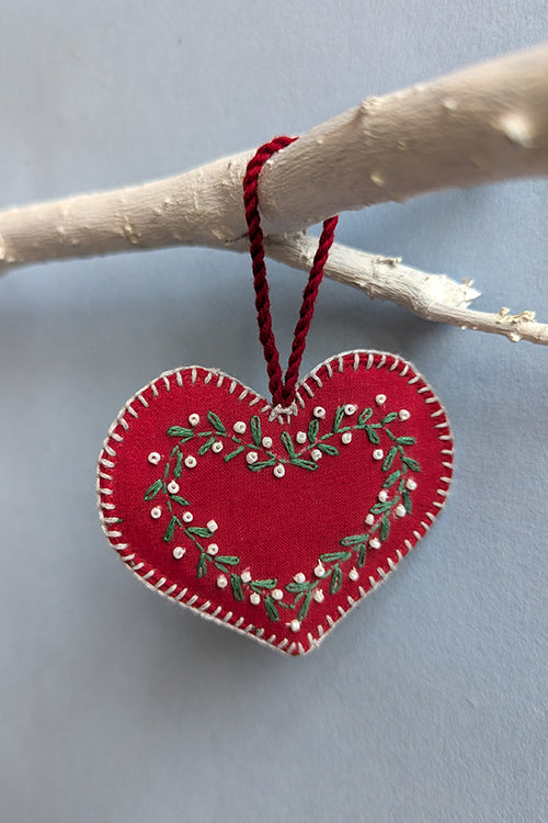Okhai “Trinkets” Set of 5 Hand-Embroidered Heart-Shaped Christmas Ornaments