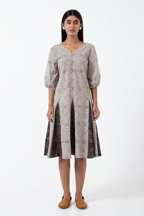 Inkriti "Swirl" Block Printed Organic Cotton Dress - White Skyline
