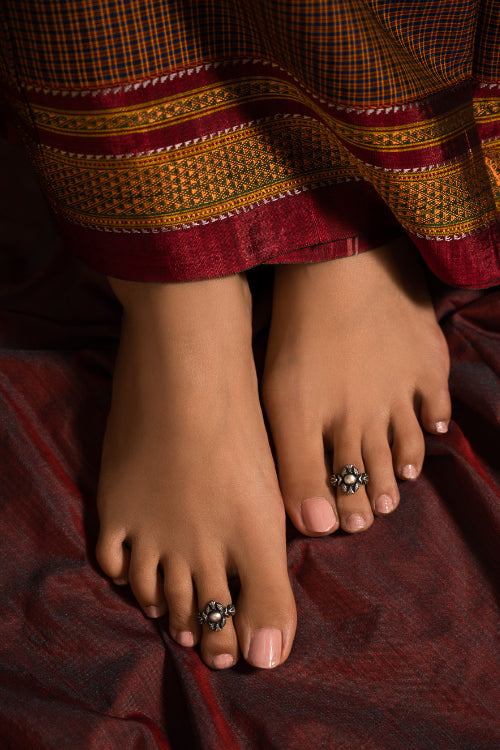 TICH Pure Silver Traditional Maharashtrian Toe Rings - Sohali (Set Of 2)