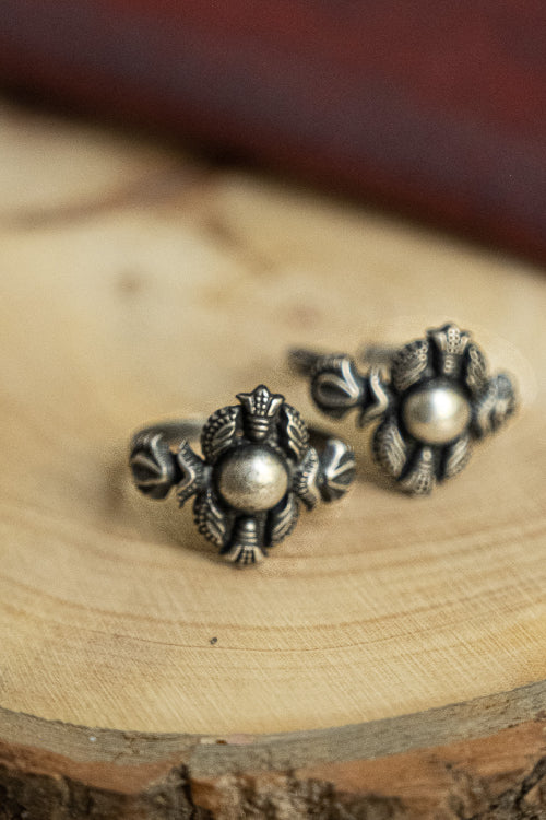 TICH Pure Silver Traditional Maharashtrian Toe Rings - Sohali (Set Of 2)