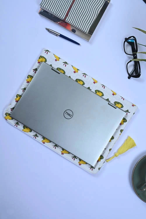 Poddar Exports Yellow Frog Laptop Sleeve