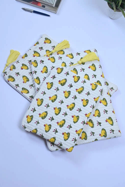 Poddar Exports Yellow Frog Laptop Sleeve