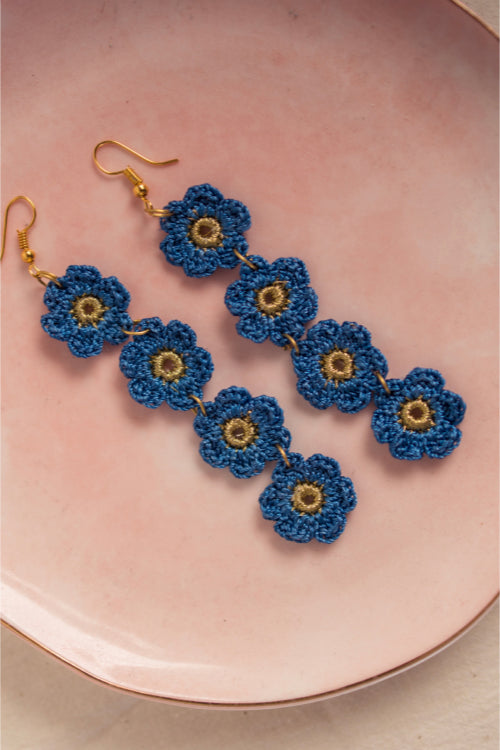 Samoolam Blue Daisies Danglers