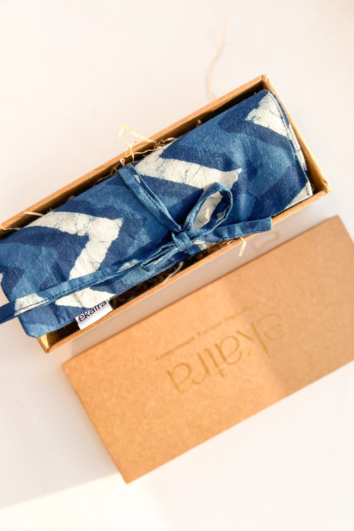 Ekatra Indigo Chevron Durable Cotton Fabric Roll Up Case ( Set Of 2 )