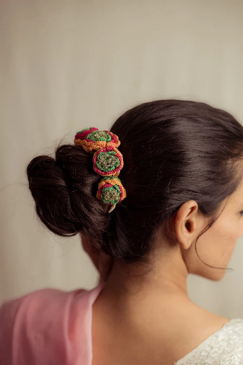 Samoolam Rainbow Daisies - Gajra