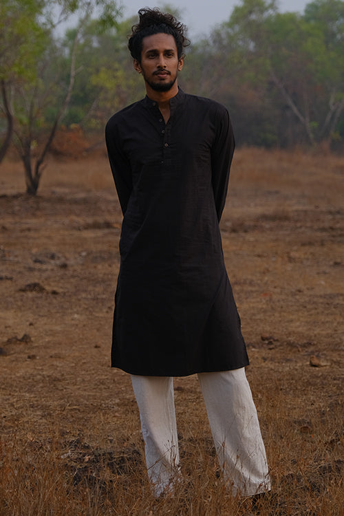 Carefree Spirit Black Long Cotton Kurta For Men Online