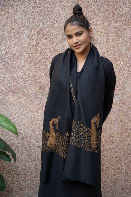 TICH Fine Sozni Hand Embroidered Pure Wool Stole - Ambi