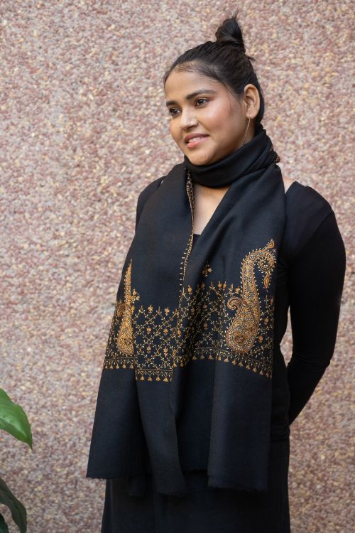 TICH Fine Sozni Hand Embroidered Pure Wool Stole - Ambi