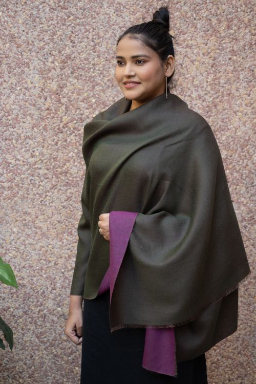 TICH Exclusive Reversible Soft Kashmiri Wool Stole - Deep Pink & Black