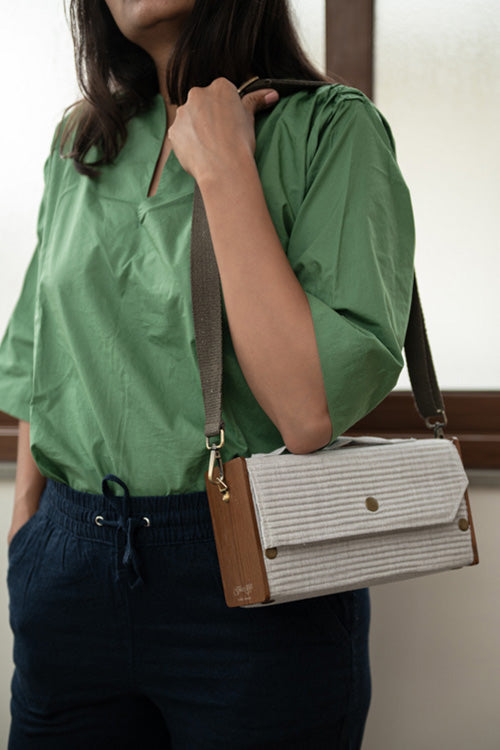 Lukka Chuppi Fog Box Clutch - Single Sleeve