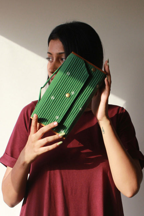 Lukka Chuppi Fern Box Clutch - Single Sleeve