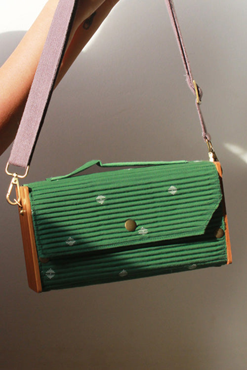 Lukka Chuppi Fern Box Clutch - Single Sleeve