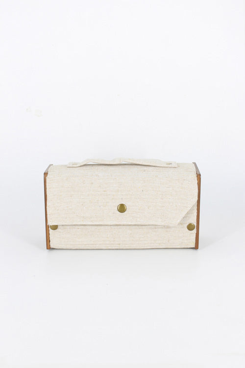 Lukka Chuppi Oat Box Clutch - Single Sleeve
