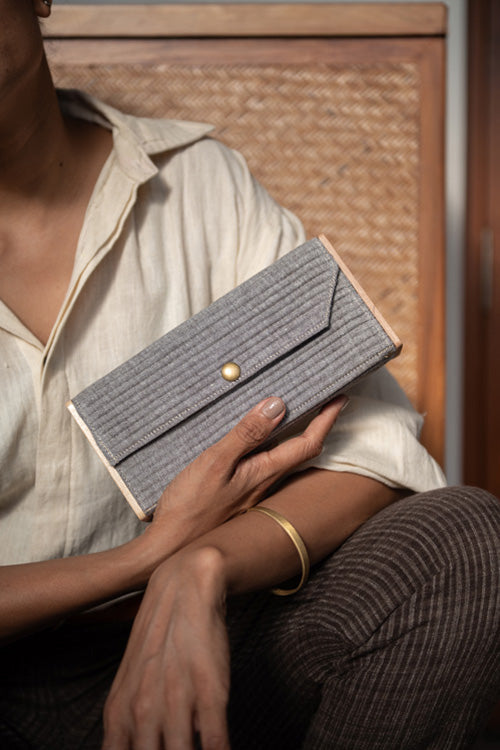 Lukka Chuppi Cadet Mini Clutch - Single Sleeve