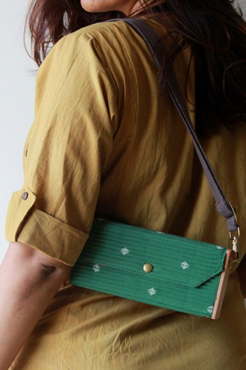 Lukka Chuppi Fern Mini Clutch - Single Sleeve