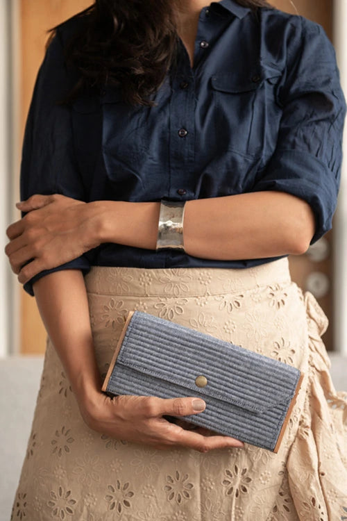 Lukka Chuppi Slate Mini Clutch - Single Sleeve