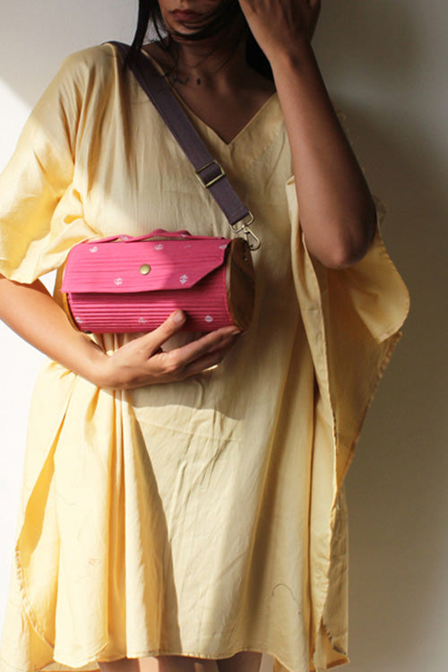 Lukka Chuppi Mauve Round Clutch - Single Sleeve