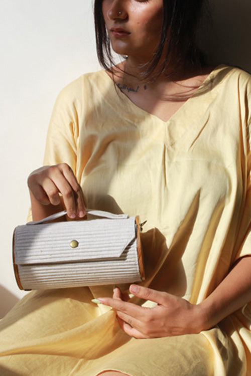 Lukka Chuppi Oat Round Clutch - Single Sleeve