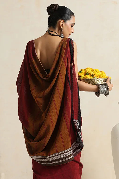 Punarjeevana Single Maroon Border Reversible Hubli