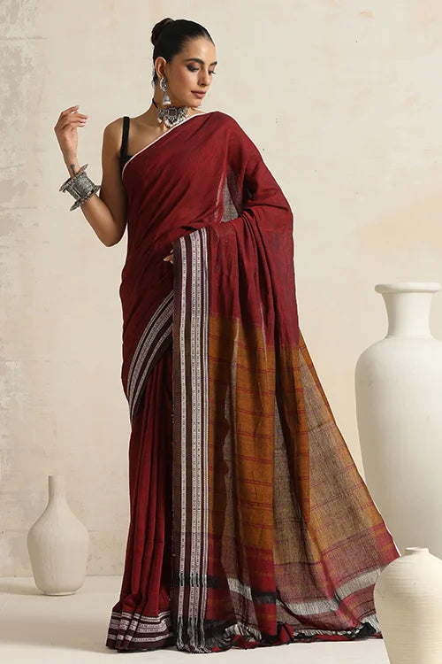 Punarjeevana Single Maroon Border Reversible Hubli