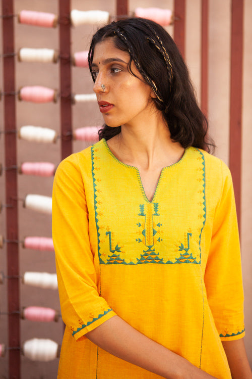 Urmul Beryl Classic Hand Embroidered Stylish Kurta For Women Online
