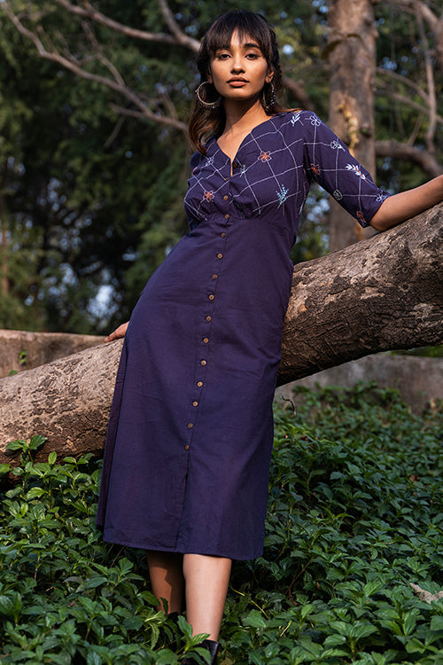 Buy Okhai Indigo Harvest Pure Cotton Indigo Halter Neck Dress Online –  Okhaistore